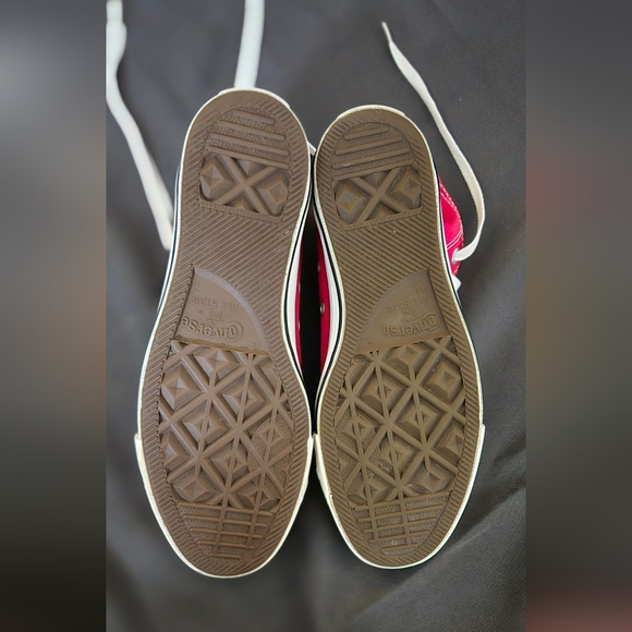 *HP* Converse All Star Chuck Taylor High Top Red Women 8.5, Men 6.5 Make offer! - Picture 5 of 6